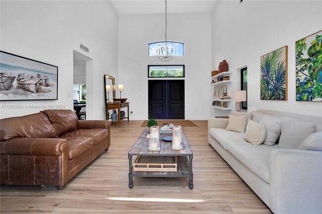 Foto del edificio - 14950 SW 76th Ct