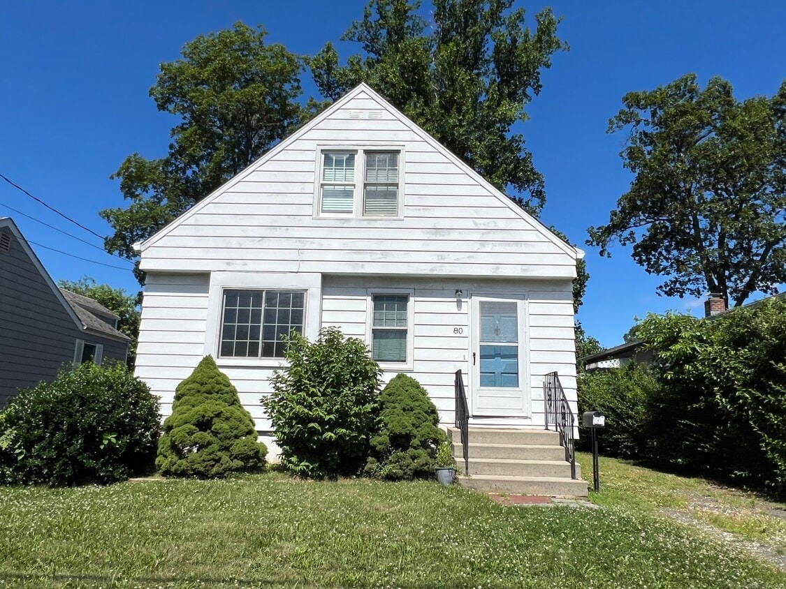 Primary Photo - 80 Holcomb St