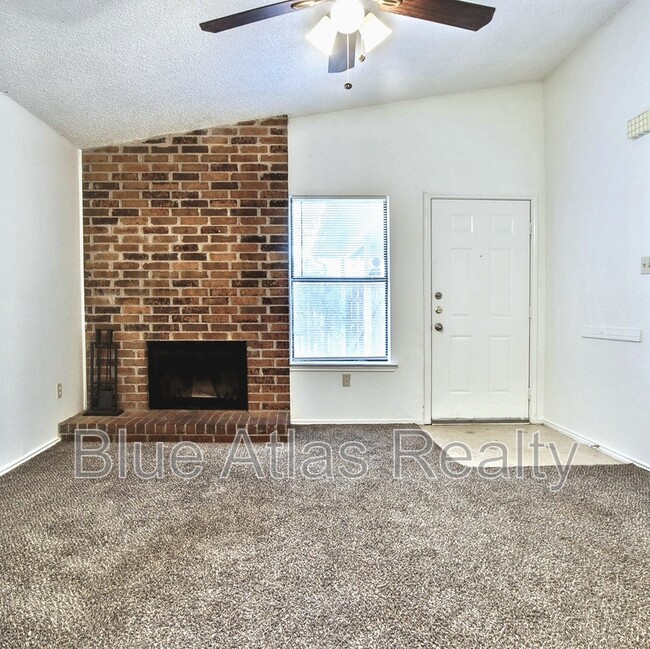 Photo - 2749 Countryside Ln Apartment