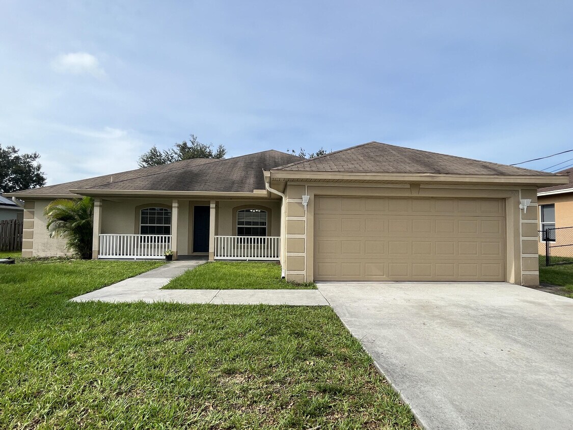 520 SW Dagget Ave, Port Saint Lucie, FL 34953 House Rental in Port