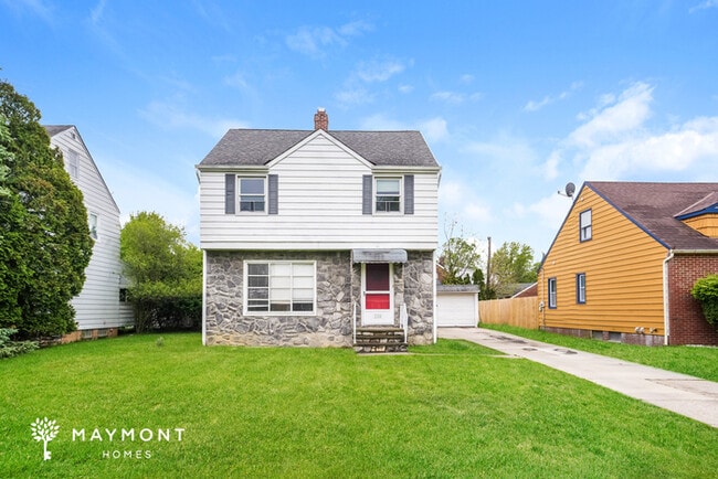 370 Lloyd Rd