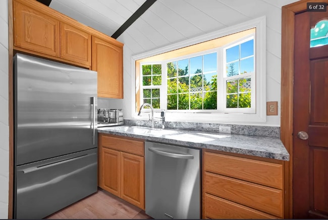 Building Photo - 12651 Kinman Ct