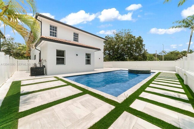 Foto del edificio - 3040 SW 44th Ct