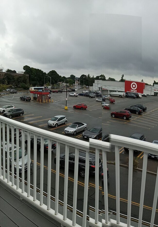 Building Photo - Medford Apartment with Balcony