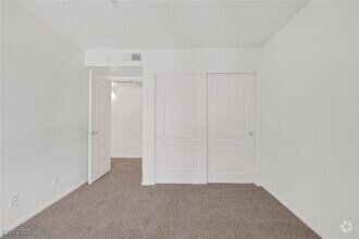 Building Photo - 2100 Jetty Rock Dr