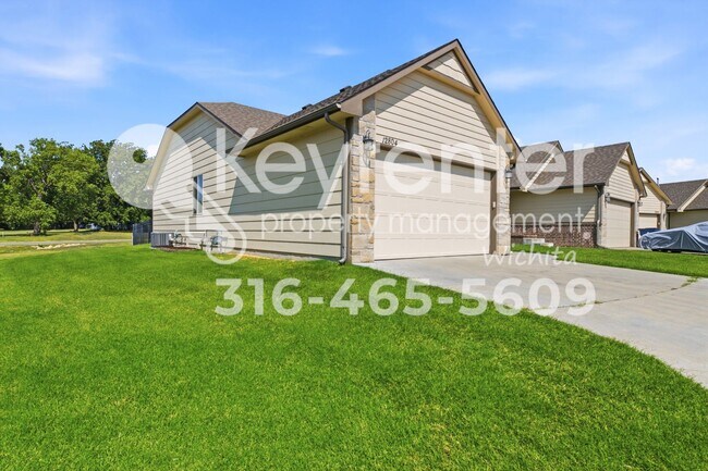 Foto del edificio - 12804 E Timber Lake Rd
