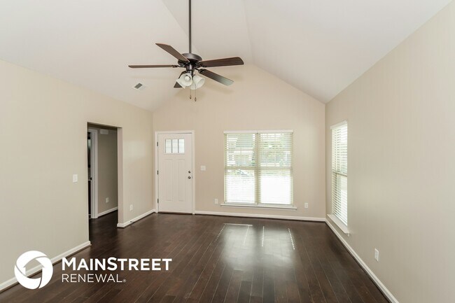 Foto del edificio - 530 Briar Ridge Cir