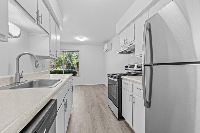 Building Photo - Carriage Park Apartments - Dearborn Heights, MI