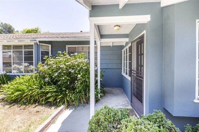 Foto del edificio - 3613 Stancrest Dr