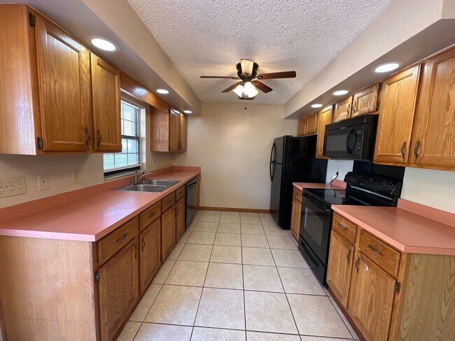 Foto del edificio - BEAUTIFUL 3/2 Home in Deltona !!
