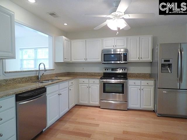 Building Photo - 203 Oak Cove Dr