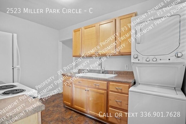 Building Photo - 2523 Miller Park Cir