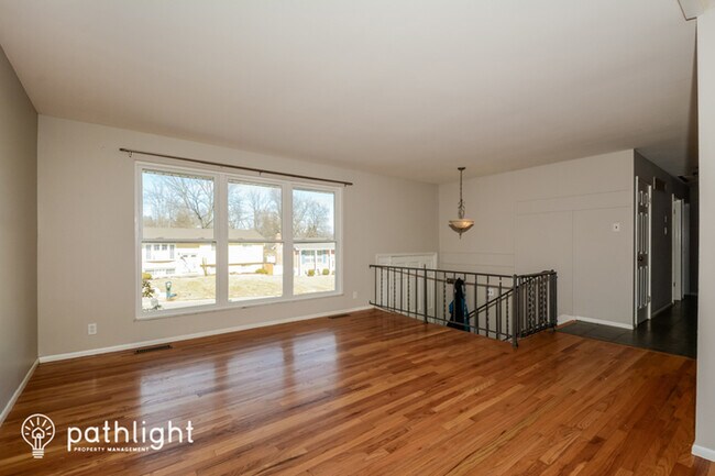 Building Photo - 11060 Patrina Dr, St Louis, MO, 63126