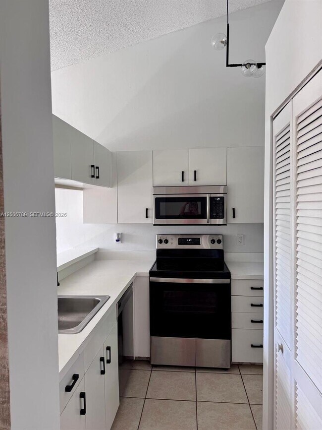 Foto del edificio - 1304 Glenmoor Dr