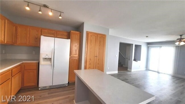 Building Photo - 7259 Cestrum Rd