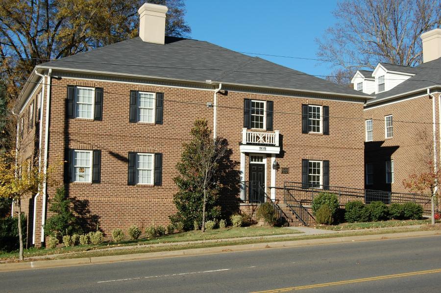 Exterior - 1935 E Woodlawn Rd