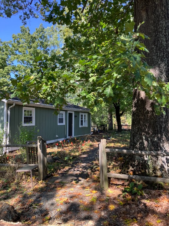 Building Photo - 4854 Rolling Rd