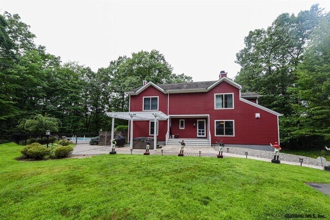Building Photo - 49 Loughberry Lake Rd