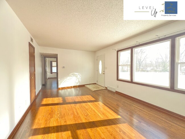 Foto del edificio - 5716 W 71st St