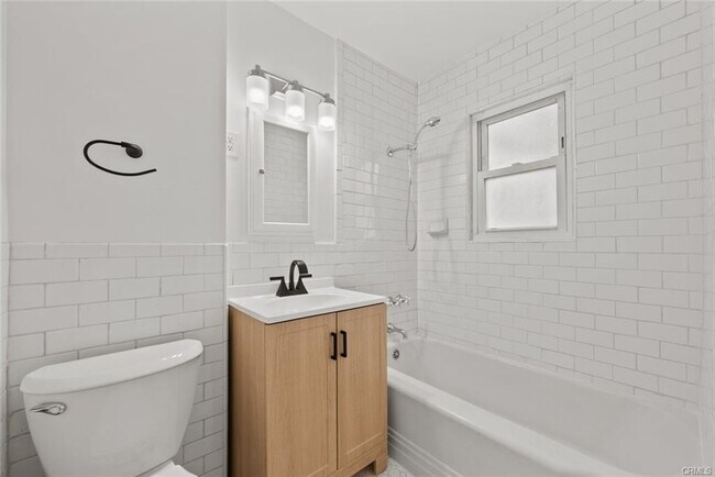 Foto del edificio - 1200 N 3rd St