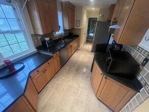 Building Photo - 28 Chelmsford Rd