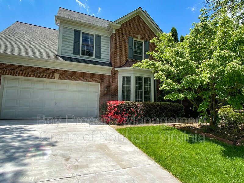 7700 Island Creek Ct, Alexandria, VA 22315 House Rental in Alexandria, VA