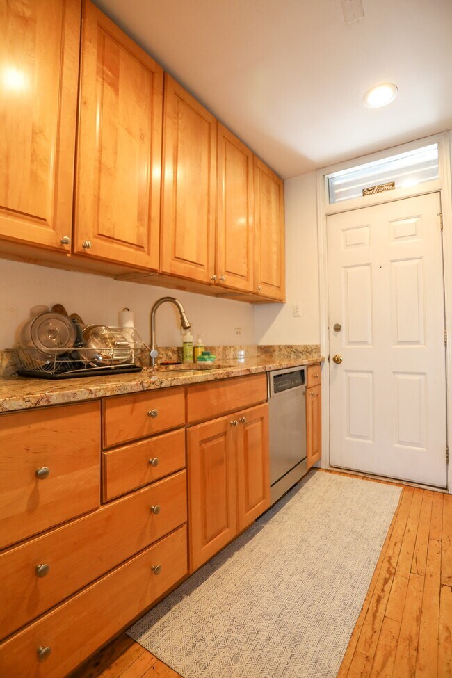 Foto del edificio - 613 W Arlington Pl