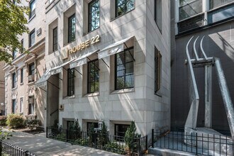 Building Photo - 22 E Elm St