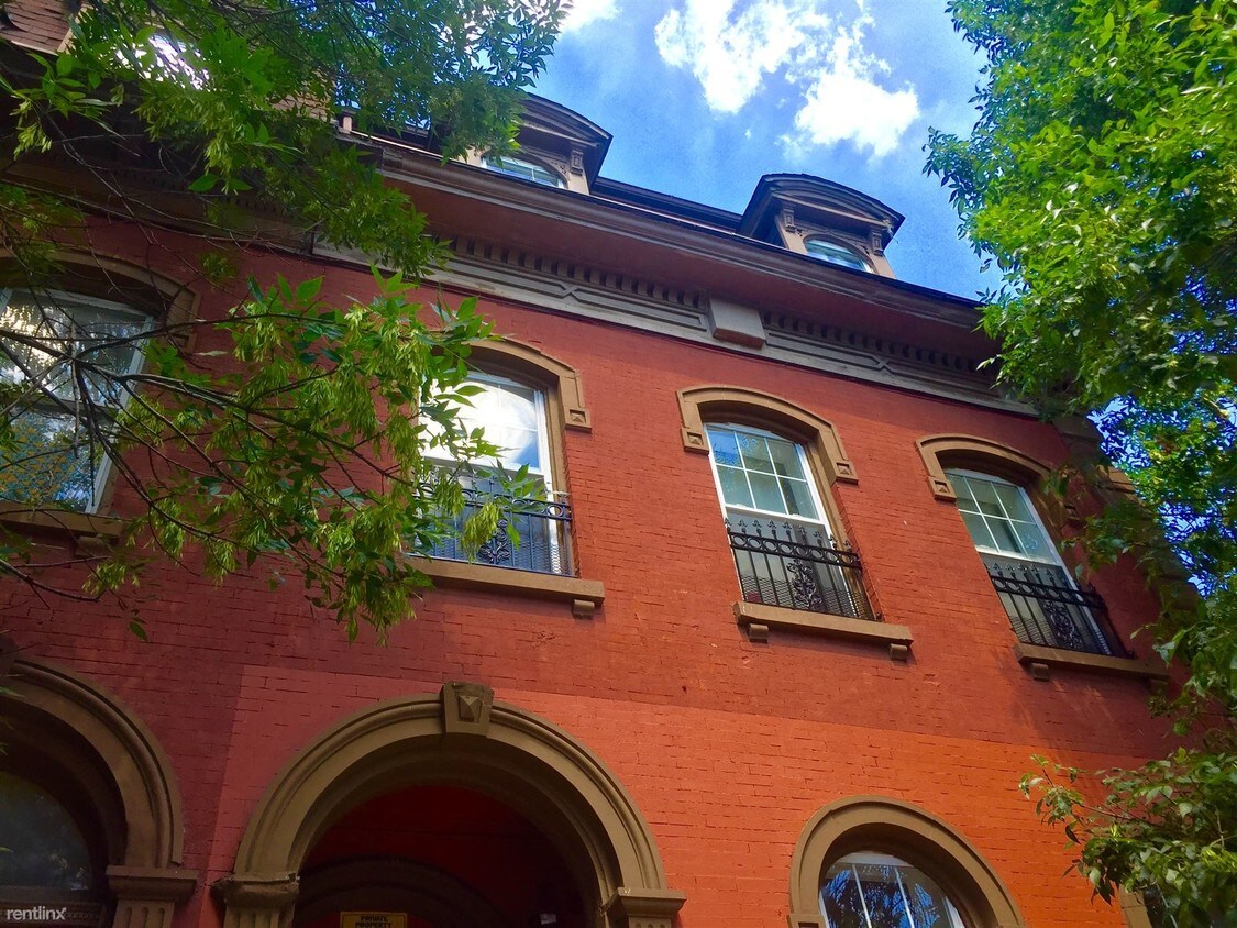 Foto principal - 517 Washington St
