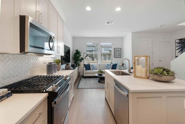 Building Photo - 1224 Los Olivos Street