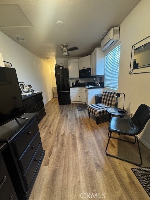 Foto del edificio - 1418 Oxford Ave