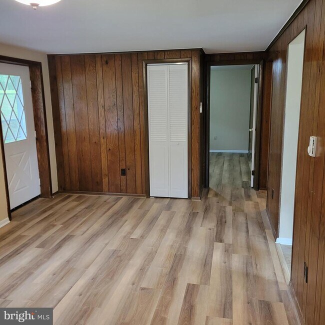 Foto del edificio - 826 Maple St