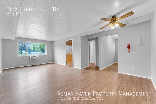 Foto del edificio - 4428 Turney #104, Garfield Hts - 1 bed 1 b...