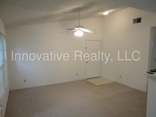 Building Photo - 1087 S Hiawassee Rd
