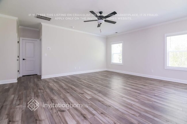 Building Photo - 501 Azalea Gaze Dr