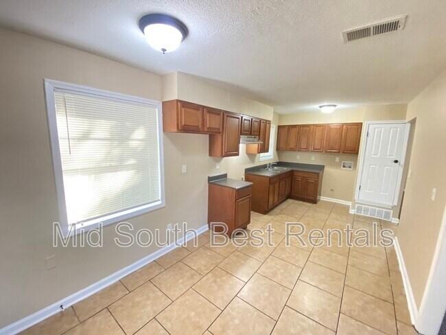 Foto del edificio - 3613 Ridgemont Ave