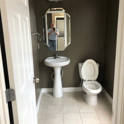 Building Photo - 2876 Howard Ave