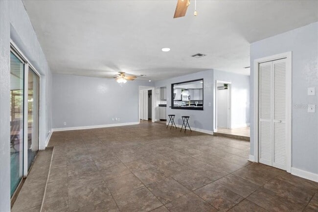 Building Photo - 903 Tomahawk Trail