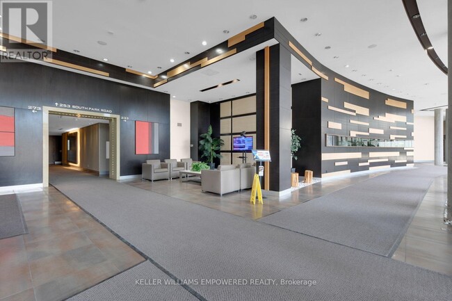 Building Photo - 233 South Park Rd