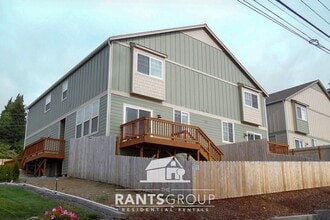 Building Photo - 607 S 3rd Ave SW