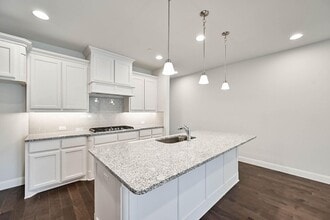 Building Photo - 4256 Mingo Dr