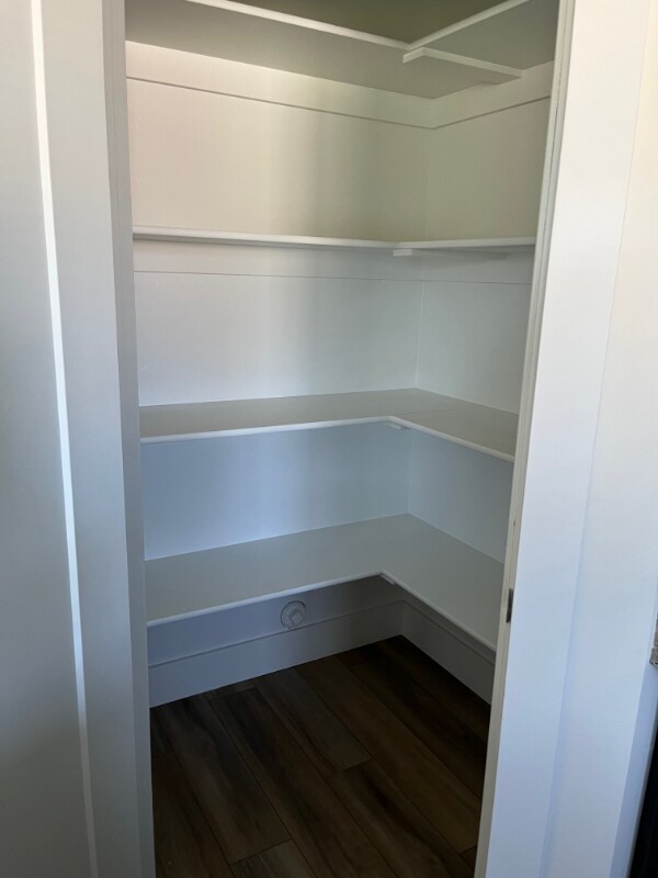 Foto del edificio - 3261 Reynard Ln