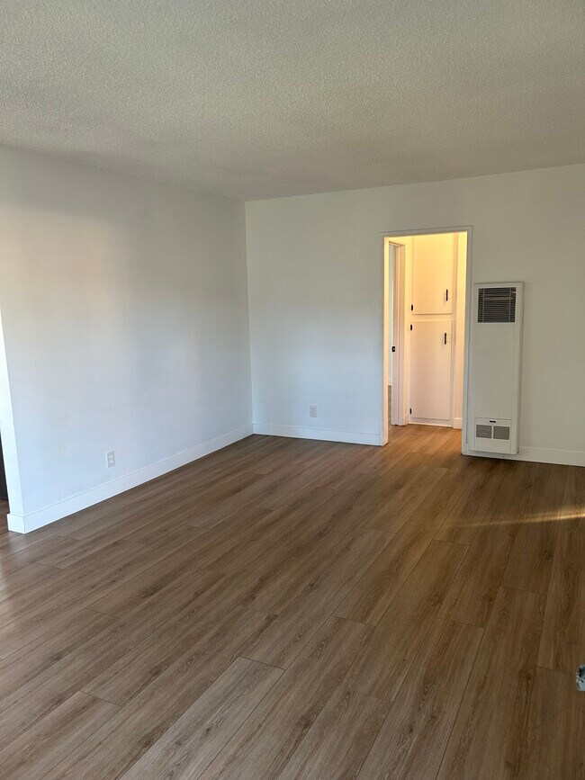 Building Photo - 2249 San Anseline Ave