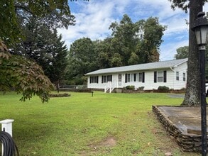 Building Photo - 1522 Sappington Dr
