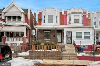 Building Photo - 5753 Hunter St