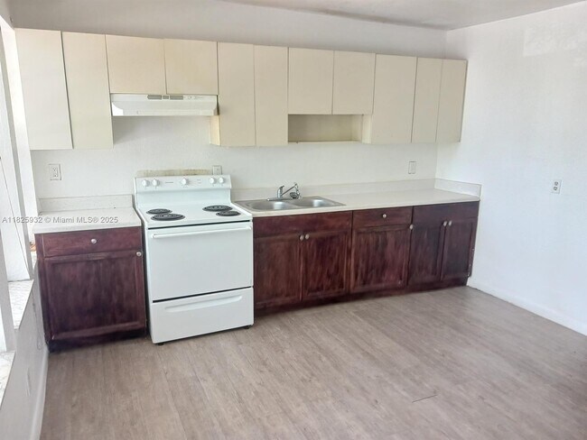Foto del edificio - 706 9th St