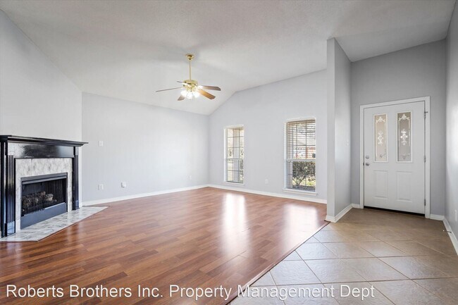 Foto del edificio - 3 br, 2 bath House - 2136 Spring Grove Court