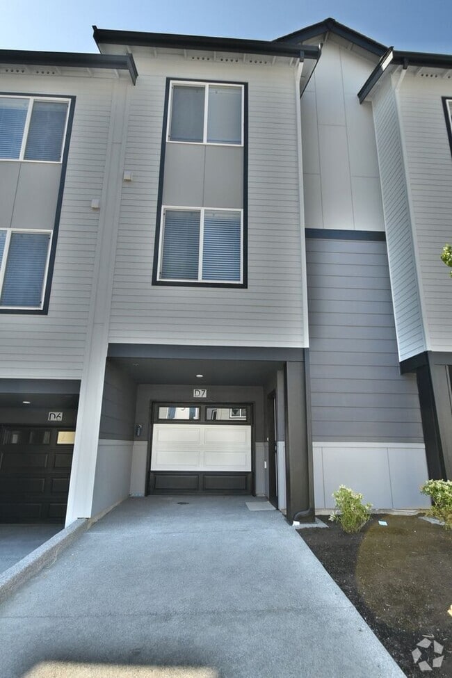 Building Photo - 16723 Alderwood Mall Pkwy