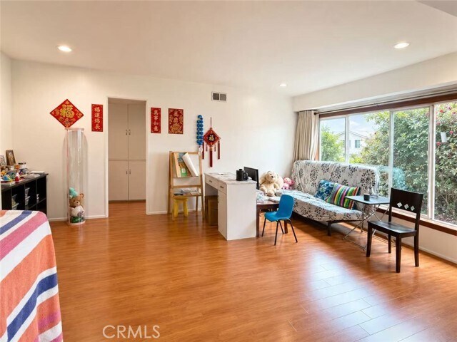 Foto del edificio - 4870 Fratus Dr