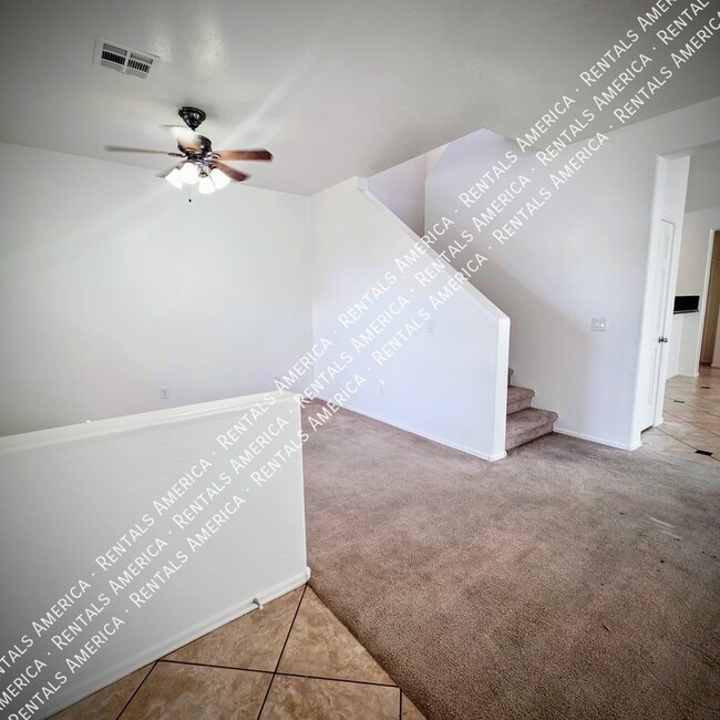 Building Photo - 2715 S Cupertino Dr